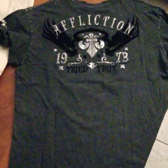 Affliction tee - Picture 4 of 4
